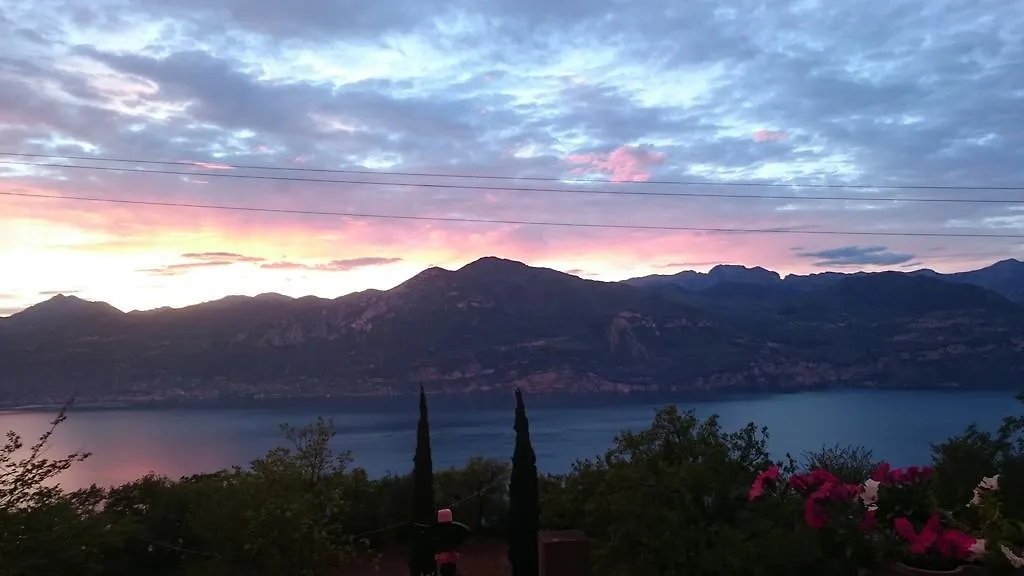 Agricampeggio Terra Di Mezzo Hotel Brenzone sul Garda